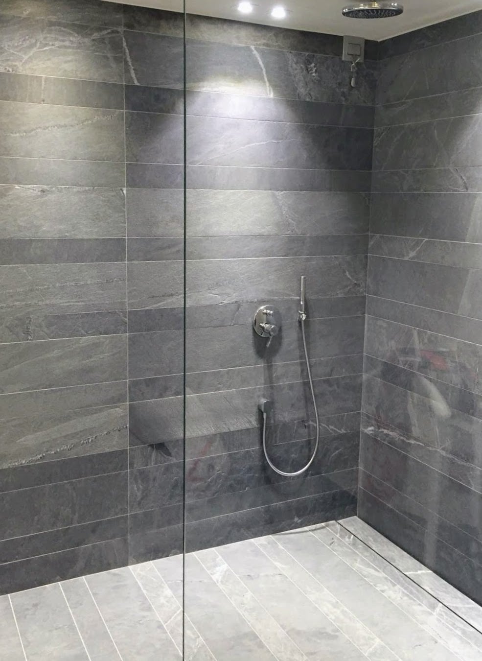 Rivestimento doccia