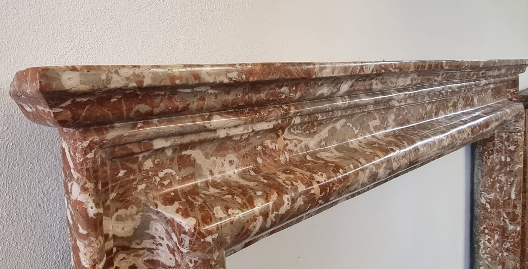 Particolare di camino antico