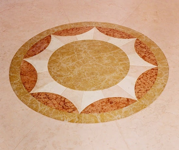 Particolare di pavimento con mosaico